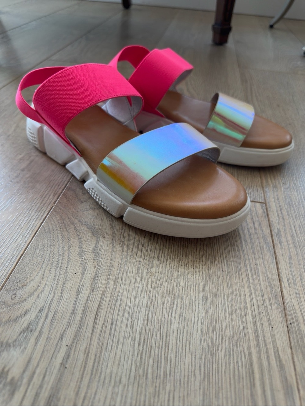 Brand New Dirty Laundry Hot Pink Sandals with Iridescent Rainbow Strap - Picture 6 of 7